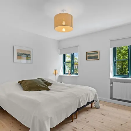 Brun - 1-5km From The Sea By Interhome * Tranekær