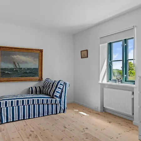 Brun - 1-5km From The Sea By Interhome Tranekær