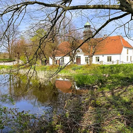 Brun - 1-5km From The Sea By Interhome Holiday home Tranekaer