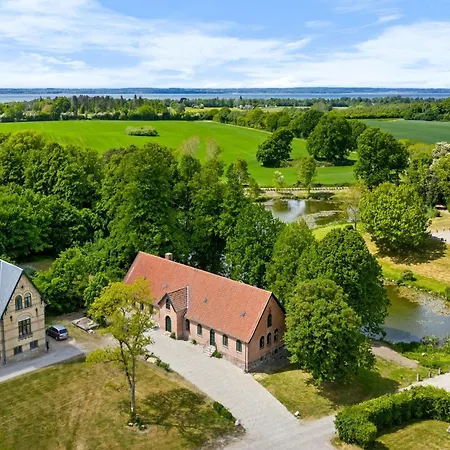 Brun - 1-5km From The Sea By Interhome Feriehus