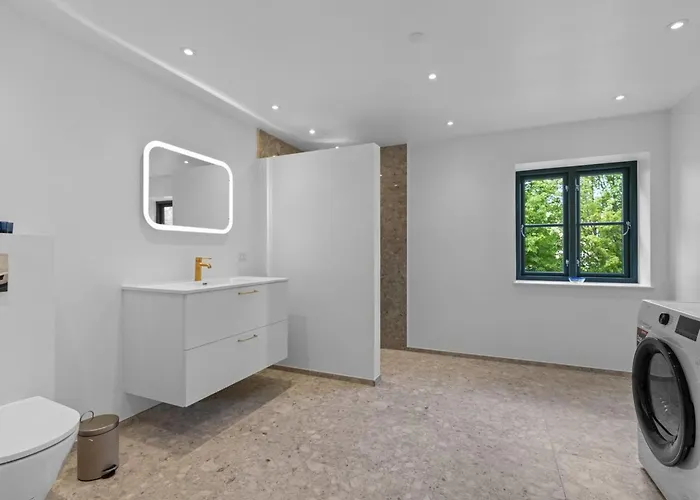 Brun - 1-5km From The Sea By Interhome Holiday home Tranekaer