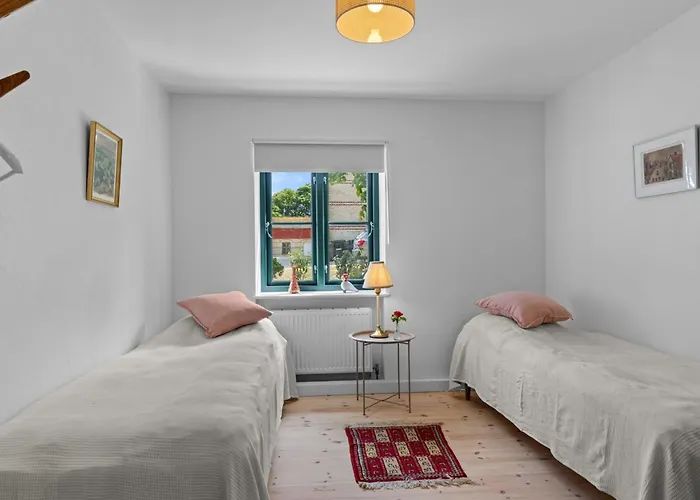 Brun - 1-5km From The Sea By Interhome